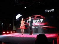��ɫ�����룬����һ�������ȵ�����֮Լ