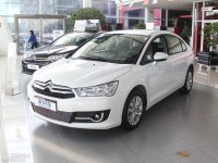 �ۺ�Ϊ����ֵ ��Ƚ����������ж����