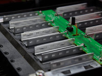 �綯������չ��������ʯīϩ��ؼ���