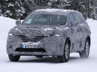 ����ŵȫ������SUV ����������չ�׷�
