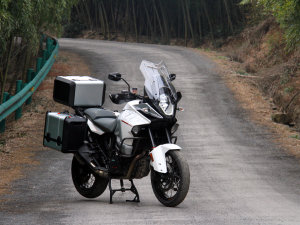  ������Ȥ��ð�ճ��� ��KTM 1290 S ADV