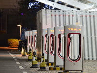 ����¹�������  ��˹���ֵ��˰������