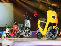 �������120���� С��˹��СţM1��Ϯ