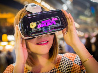 �߸������VR  ����������ı���ʲô��