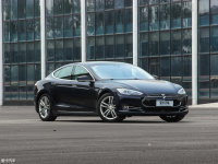 �¿�MODEL S����4����Ѯ�Ƴ� ���С��