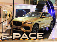 �׿�SUV���� �ݱ�F-PACE�����׶�����