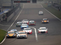 �к������Ļ���ײ Super Race�����麣