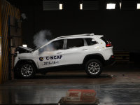 ��ȫ����  2016��ڶ���C-NCAP��ײ����