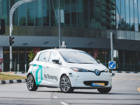 û˾���ĳ��⳵�����˼�ʻ�����ڿ���