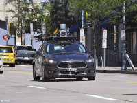 ɥ�Ĳ��� ��Uber���Զ���ʻ�ϵ�������