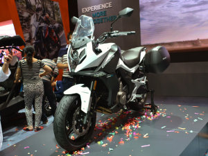  ����Ħ���� ����650MTĦ�г���ʽ����