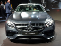 �¿�÷����˹ AMG E63 ��ɼ����չ����