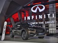 �����ѩ���Է�âȫ��Ӣ�����QX30�ǳ�