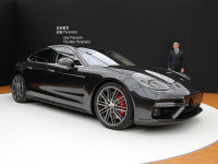 ���ٺ���������Ϯ�� Panamera�����׷�