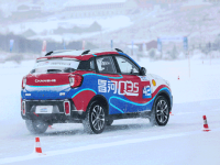 CCPC��ҫ�չ� ����Q35�Ʊ�������������
