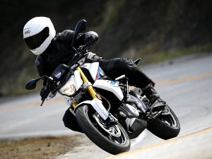  ��ĵ�һ������ �º����Լ�BMW G 310 R