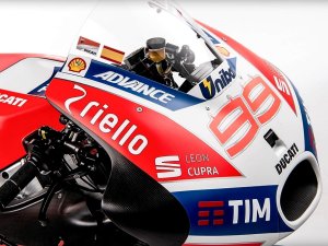  DUCATI���Ƴ��´�Super Bike����V4����