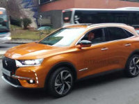DS 7 Crossback�����׷� ��λ����SUV