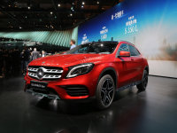 2017�Ϻ���չ ������GLA 260��̬����