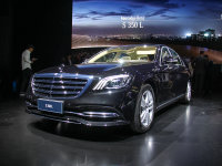2017�Ϻ���չ  ����S350L�³���̬����