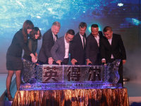 �Լ��αر�  Ӣ�ö����ر�����Ʒ����