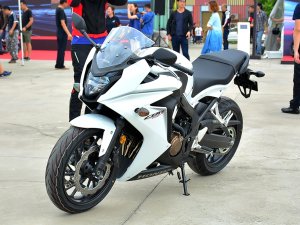  �ĸ�ʵ��ѡ�� ����CB650F/CBR650Fʵ��