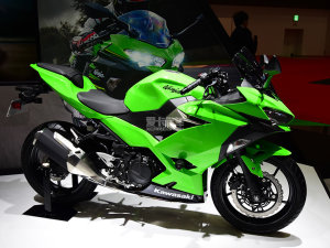  2017������չ ����չ̨��Ŀ�Ninja250
