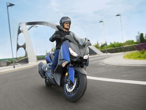  ��������ŷ�޷���2018��X-Max400̤�峵