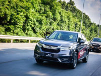 �ڵ�240TURBO���������Լݻ�����չ�