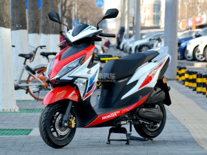  ˧��С�� �´��ޱ���RX125�����У�ʵ��