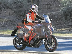  ȫ��KTM 1290 SUPER DUKE GT�����ع�