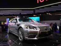 2018 CESչ��������һ���Զ���ʻ���鳵