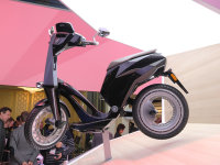 2018 CES�����ͱر� Ujet�ǻ۵綯����