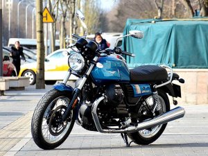  �������� Ħ�й���V7 III SPECIALʵ��