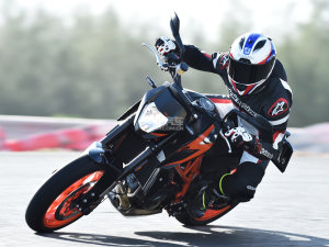  KTM����690 DUKE�ٻ� ���������ܷ�Ȧ