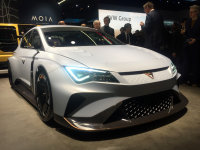 �����߳�չ����֮ҹ:Cupra e-Racer����