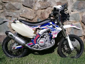  ���ٶ�M8 Rally ����ԽҰ�������Խ���