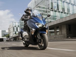  �콢��Ϯ YAMAHA TMAX DX 5��28������