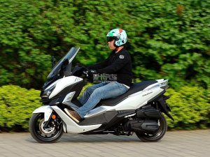  ��ָ��ͧ300 ����CRUISYM 300�Լ�����