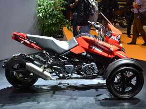 2018�Ϻ�Ħ���� ����JM200������ʵ��