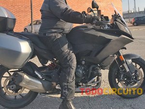  ������������ BMW F 850 XR�����ع�