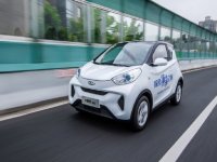 ��ȫ����һ������eQ1С����300���ϳ���