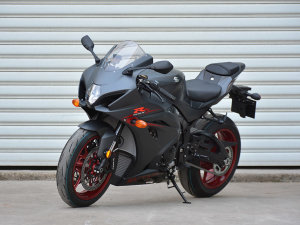  �ܾ��˸� ��ľGSX-R1000��׼�氮��ʵ��