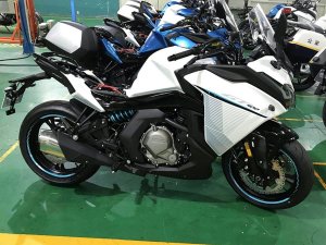  Ħ�����³�ǰհ ����400GT����������