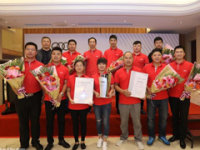 �µϵ�����ҽר�ð��հ���˫���ھ��Ŷ�