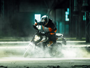  KTM 250 DUKE������ʽ���� �ۼ�34980Ԫ