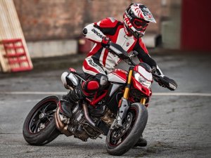  ȫ������ �ſ���Hypermotard 950����