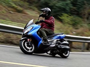  �׿�����Ʒ��300̤�� �Լ�̨��̽·��