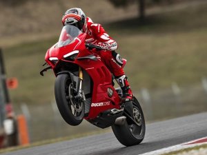  ӦսWSBK �¿�ſ���Panigale V4R����
