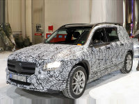 ���۵�С��SUV GLB�����ع� ���δ�˫��